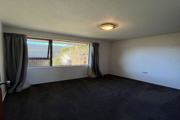 Photo of property in 2 Lodge Place, Ilam, Christchurch, 8041
