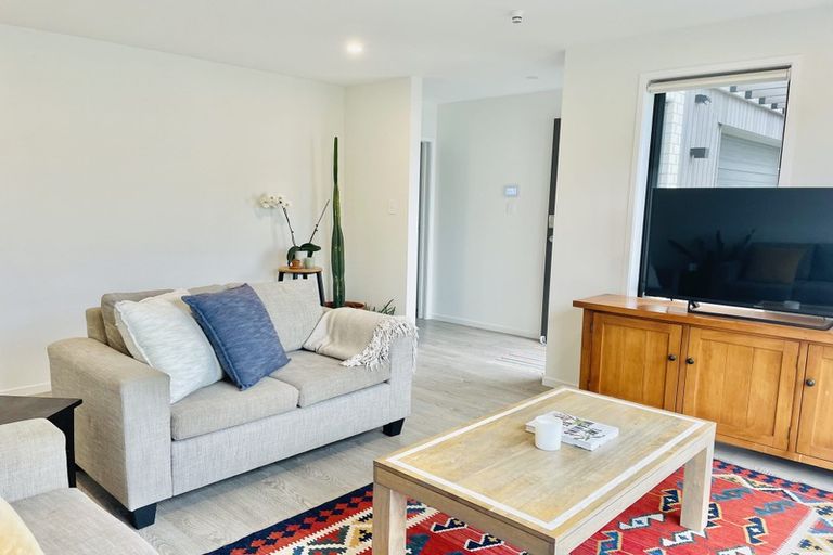 Photo of property in 7 Hastings Street, Hobsonville, Auckland, 0616