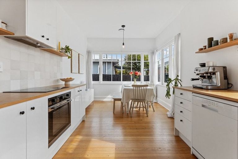 Photo of property in 36 Hinemoa Street, Spreydon, Christchurch, 8024