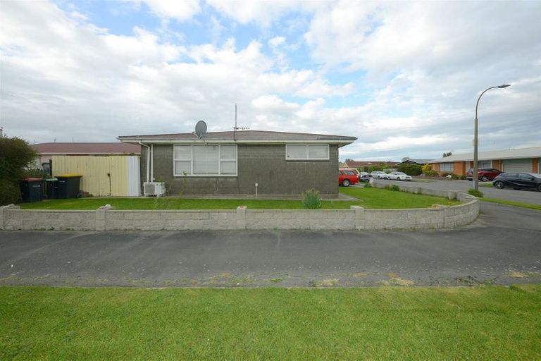 Photo of property in 22 Blakehall Place, Spreydon, Christchurch, 8024