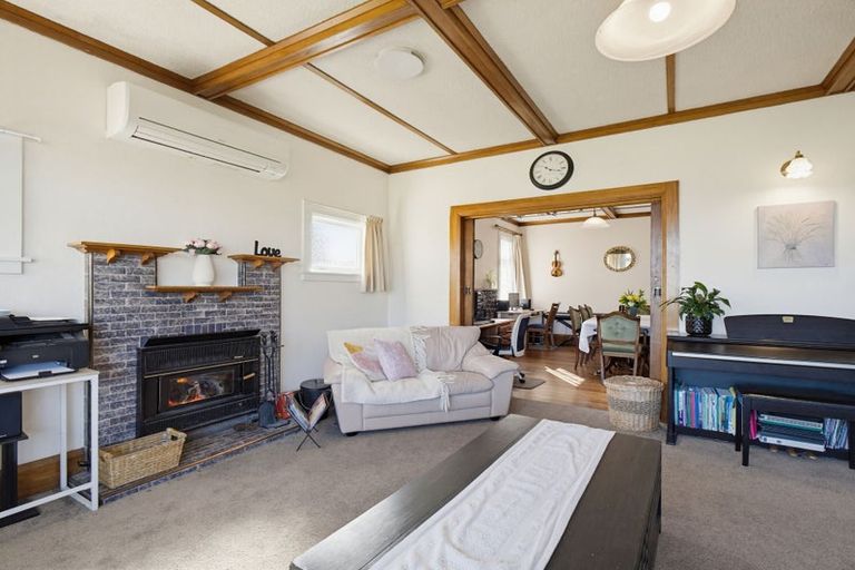 Photo of property in 61 Barraud Street, Dannevirke, 4930