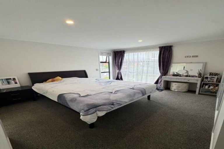 Photo of property in 16 Whiri Lane, Hobsonville, Auckland, 0616