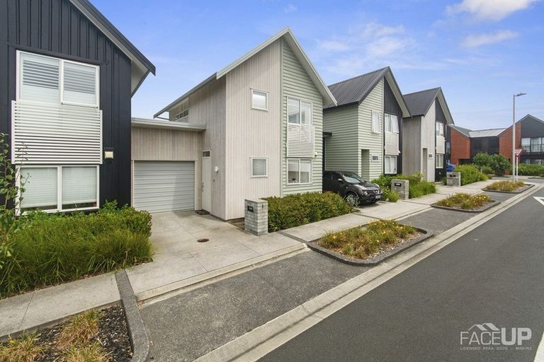 Photo of property in 5 Poaka Road, Hobsonville, Auckland, 0616