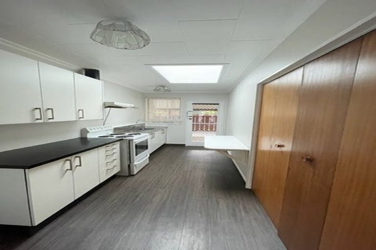 Photo of property in 30f2- Whitley Avenue, Ebdentown, Upper Hutt, 5018