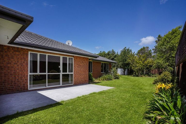 Photo of property in 77 Kotuku Crescent, Woolston, Christchurch, 8023