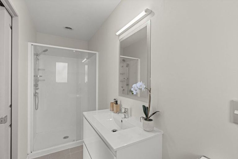 Photo of property in 6a Blarney Place, Casebrook, Christchurch, 8051