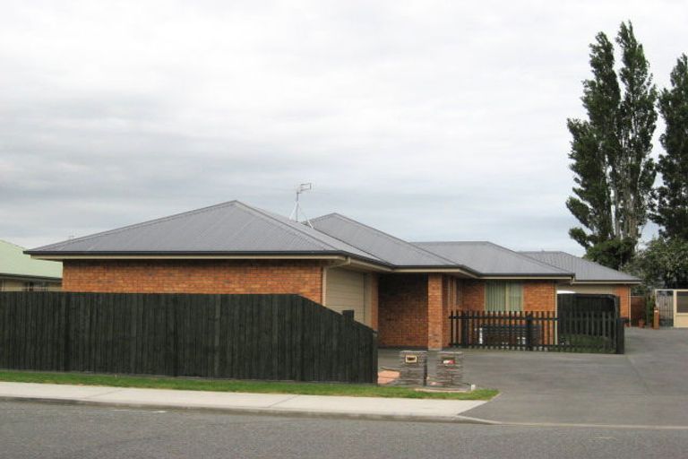 Photo of property in 64 Fuller Street, Kaiapoi, 7630