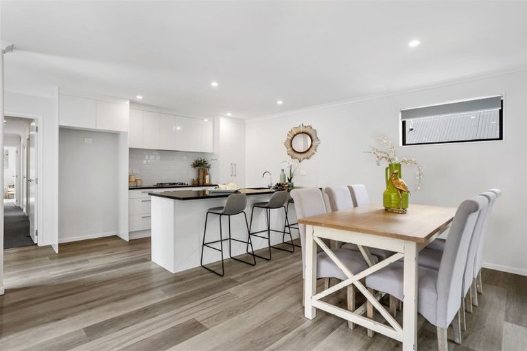 Photo of property in 36a Rata Street, New Lynn, Auckland, 0600