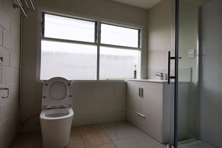 Photo of property in 6/320 Pakuranga Road, Pakuranga Heights, Auckland, 2010