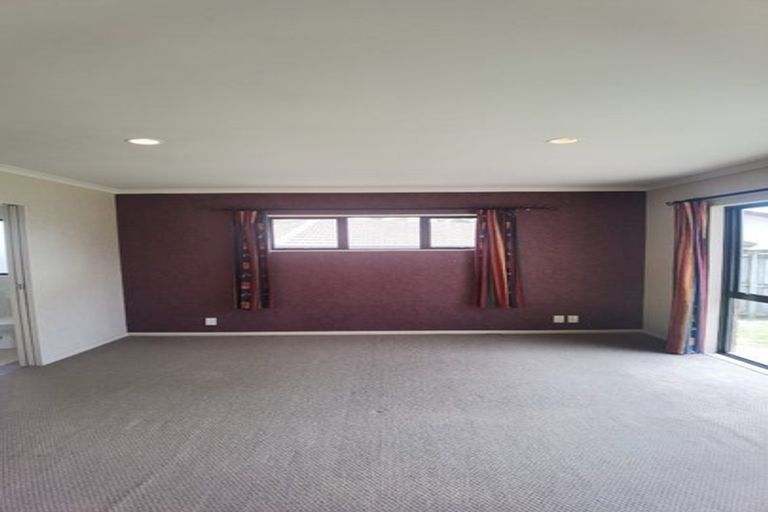 Photo of property in 11 Dalcross Drive, Flat Bush, Auckland, 2016
