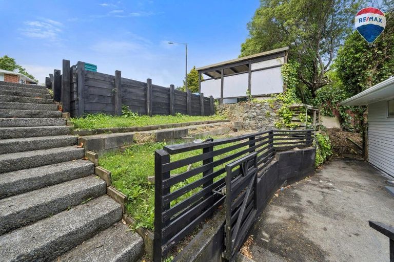 Photo of property in 86 Holborn Drive, Stokes Valley, Lower Hutt, 5019