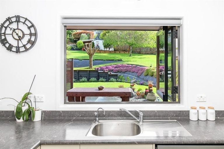 Photo of property in 230 Mountain View Drive, Te Awamutu, 3800