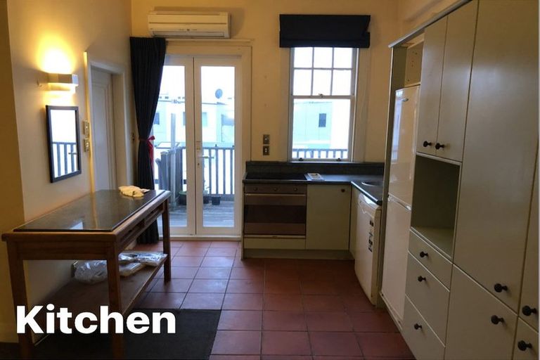 Photo of property in Chatsworth Flats, 23u5 Pirie Street, Mount Victoria, Wellington, 6011