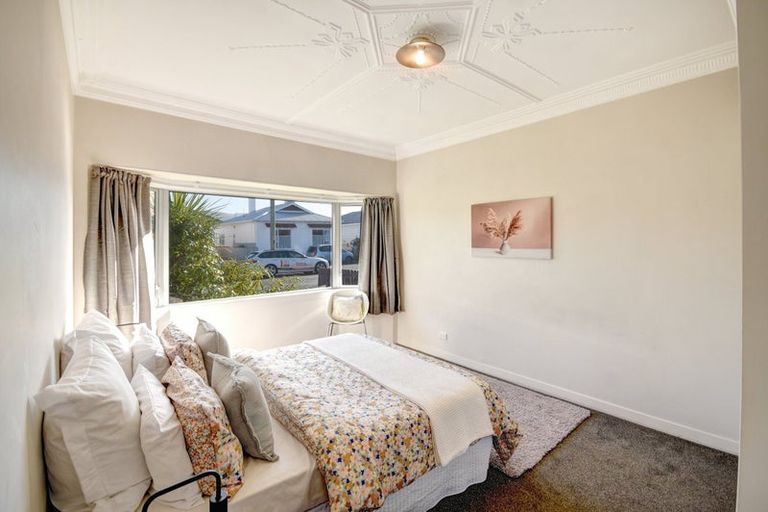 Photo of property in 211 Oxford Street, South Dunedin, Dunedin, 9012