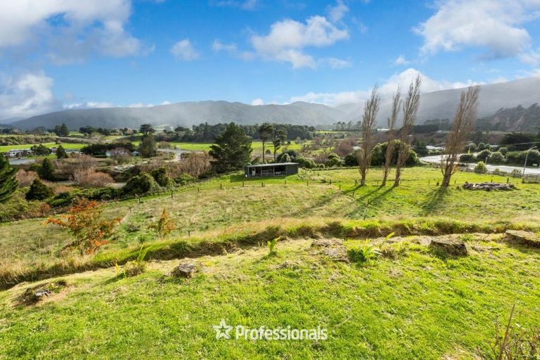 Photo of property in 1712 State Highway 2, Kaitoke, Upper Hutt, 5018