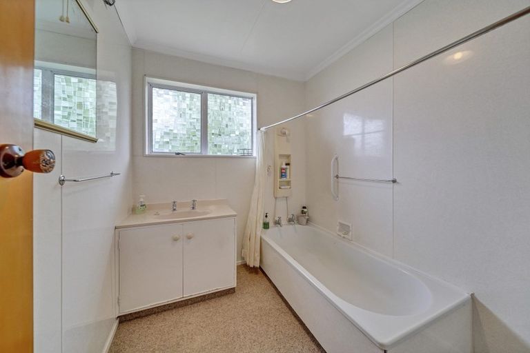 Photo of property in 24 Surrey Street, Hawera, 4610