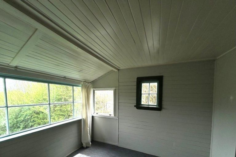 Photo of property in 8 School Road, Kakanui, Oamaru, 9495