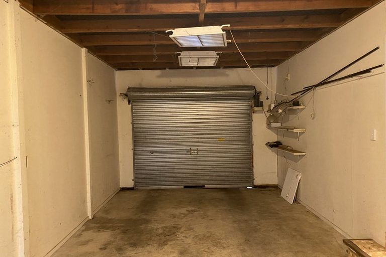 Photo of property in 1/21 Roband Crescent, Brown Owl, Upper Hutt, 5018