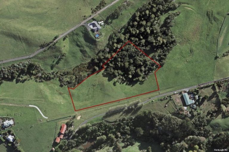 Photo of property in 56e Kaipara Coast Highway, Helensville, 0871