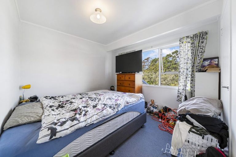 Photo of property in 27 Cedar Heights Avenue, Massey, Auckland, 0614