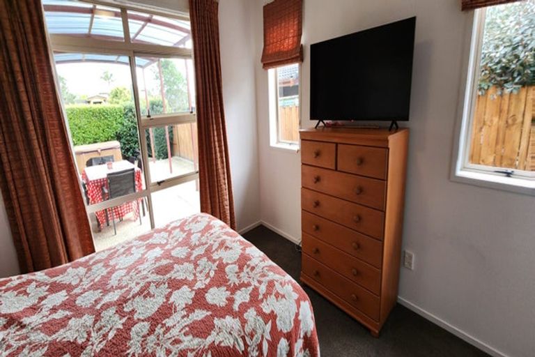 Photo of property in 8 Driftwood Drive, Red Beach, 0932