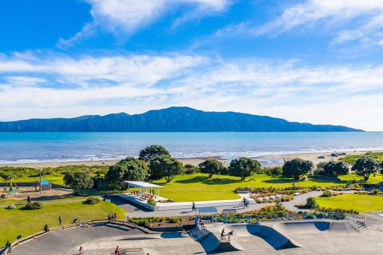 Photo of property in 4-u7 Seaview Road, Paraparaumu Beach, Paraparaumu, 5032