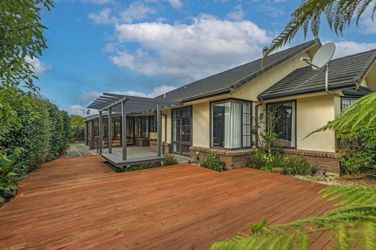 Photo of property in 19 Caroline Crescent, Highbury, Palmerston North, 4412