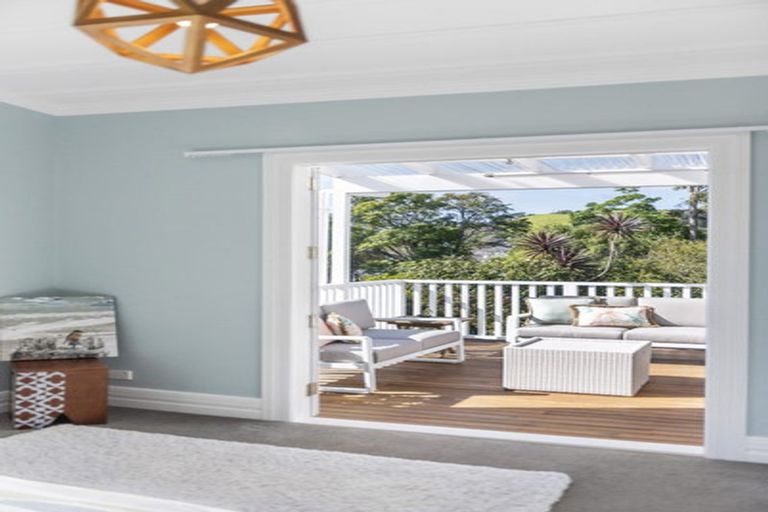 Photo of property in 18 Roslyn Terrace, Devonport, Auckland, 0624