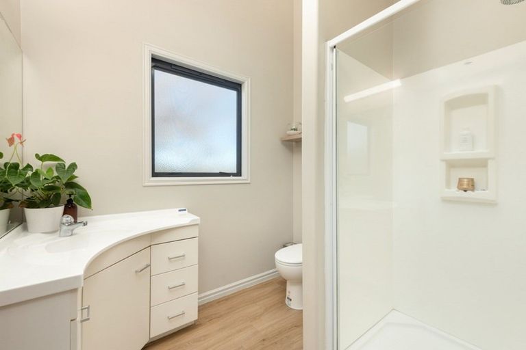 Photo of property in 100b Simpson Road, Papamoa Beach, Papamoa, 3118
