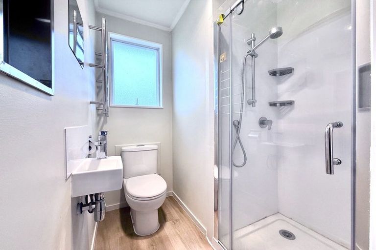 Photo of property in 47 Hassan Drive, Massey, Auckland, 0614