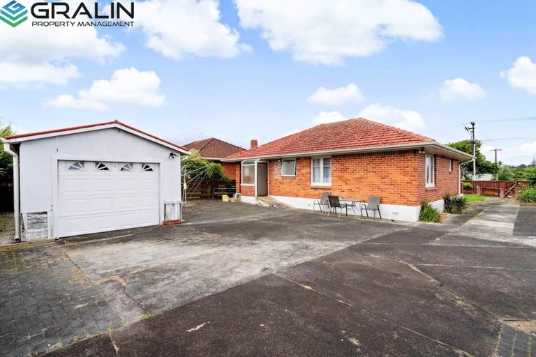 Photo of property in 26 Rosier Road, Glen Eden, Auckland, 0602