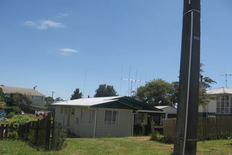 Photo of property in 17 Lee Street, Te Puke, 3119