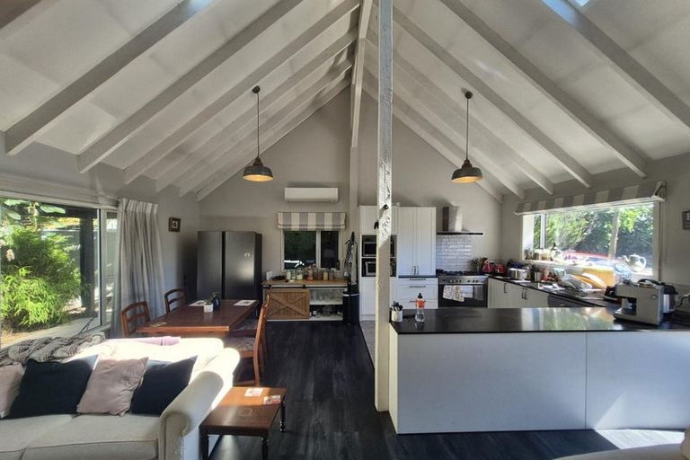 Photo of property in 49a Strowan Road, Strowan, Christchurch, 8052