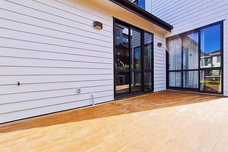 Photo of property in 19 Harvest Avenue, Orewa, 0931