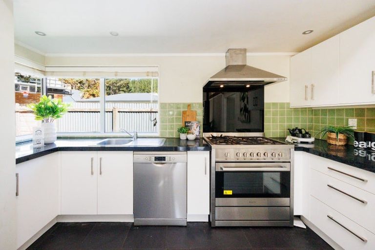 Photo of property in 55 Fitzherbert East Road, Aokautere, Palmerston North, 4471