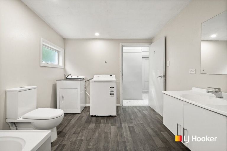 Photo of property in 76 South Road, The Glen, Dunedin, 9011