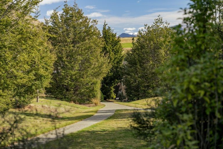 Photo of property in 11 Polperro Court, Jacks Point, Queenstown, 9371