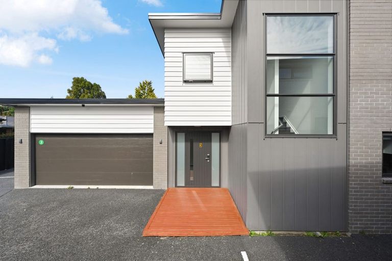 Photo of property in 3 Kawakawa Place, Hillcrest, Hamilton, 3216
