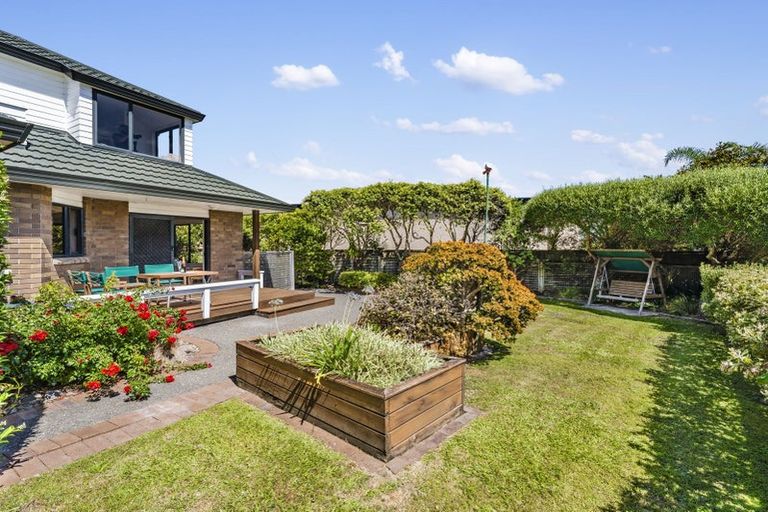 Photo of property in 31 Gilberd Place, Torbay, Auckland, 0630