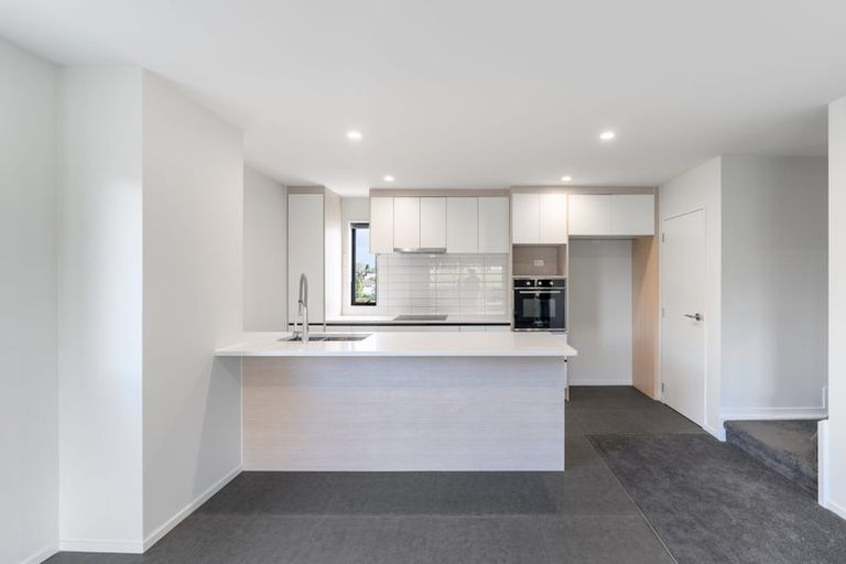 Photo of property in 198 Forrest Hill Road, Forrest Hill, Auckland, 0620