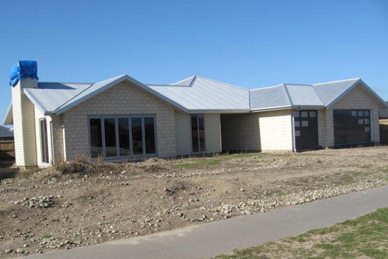 Photo of property in 12 Rochester Crescent, Rolleston, 7614