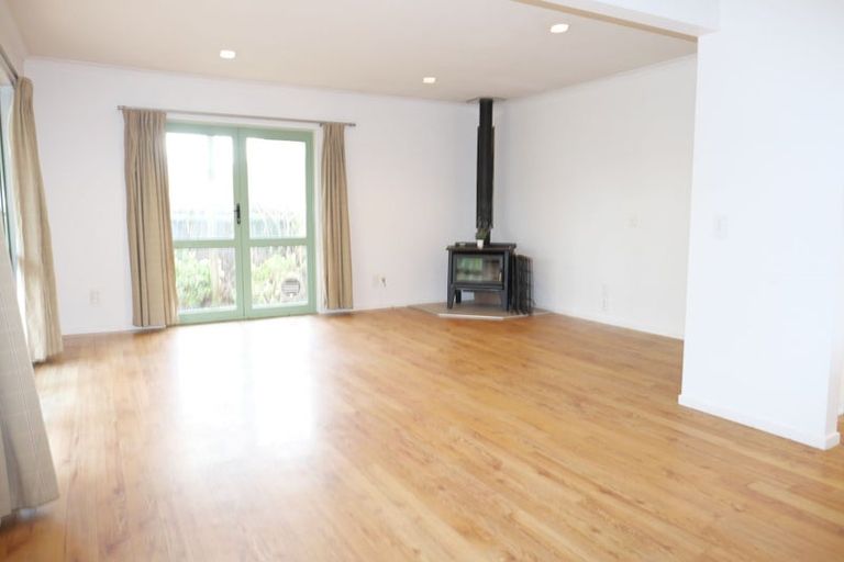 Photo of property in 22 Forest Lane, Raumati South, Paraparaumu, 5032