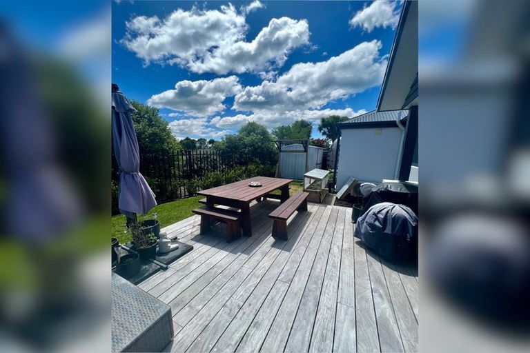 Photo of property in 2/4 Tintagel Lane, Burwood, Christchurch, 8083