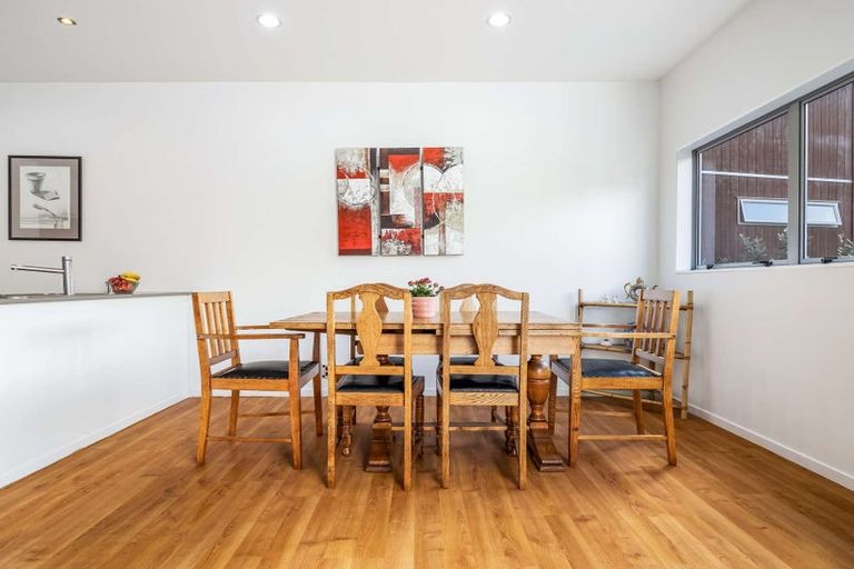 Photo of property in 76g Edmonton Road, Henderson, Auckland, 0612