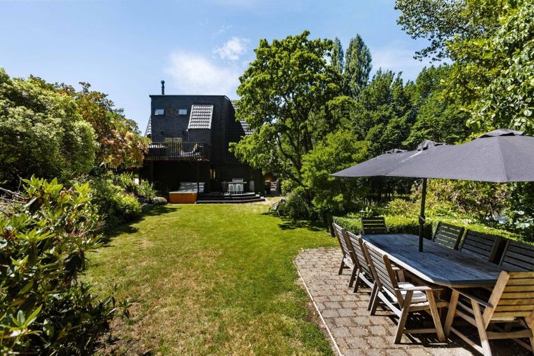 Photo of property in 17 Wairau Road, Albert Town, Wanaka, 9305