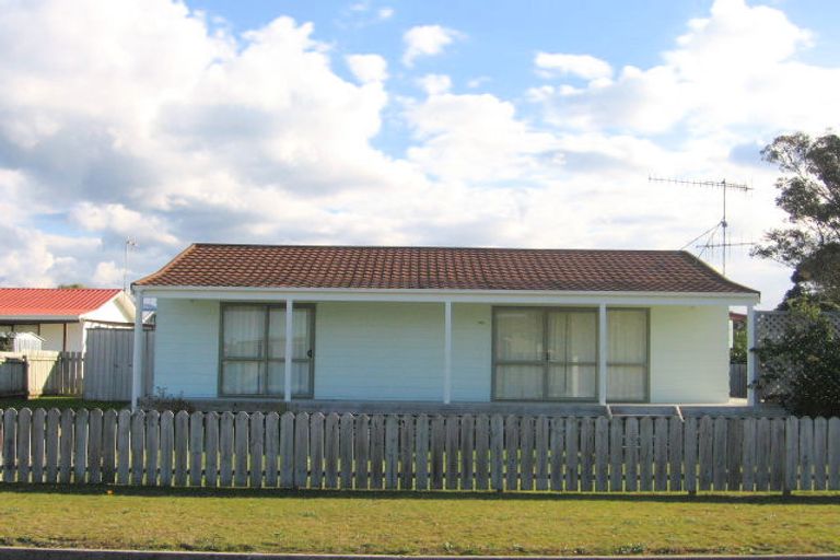 Photo of property in 103 Gillian Street, Whangamata, 3620