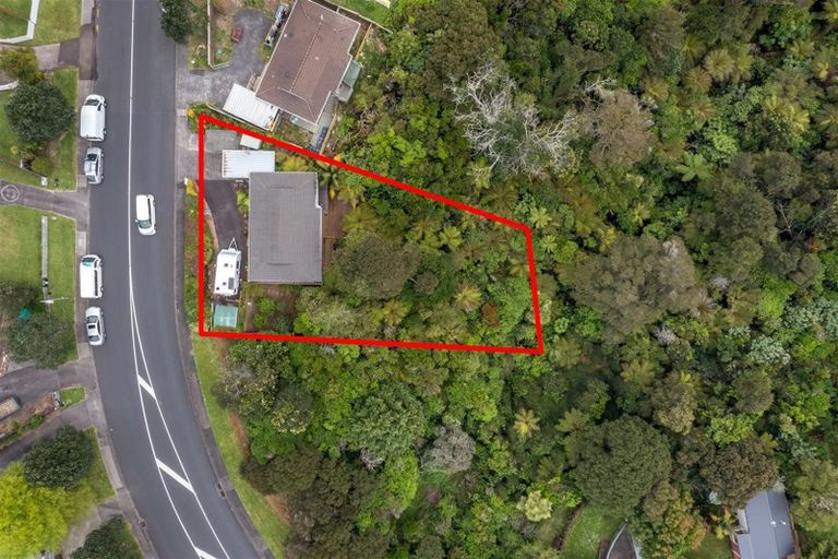 Photo of property in 94 Spinella Drive, Bayview, Auckland, 0629