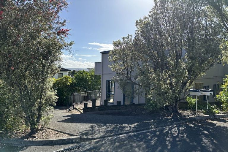 Photo of property in 25 Mariners View Road, Beach Haven, Auckland, 0626