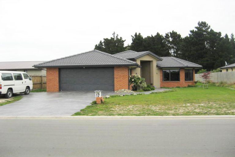 Photo of property in 17 Campion Place, Rolleston, 7614