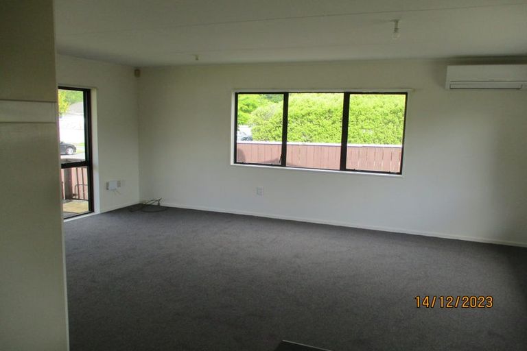 Photo of property in 2b Kowhai Street, Naenae, Lower Hutt, 5011